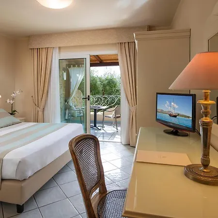 Szálloda Boutique Su Sergenti Villasimius